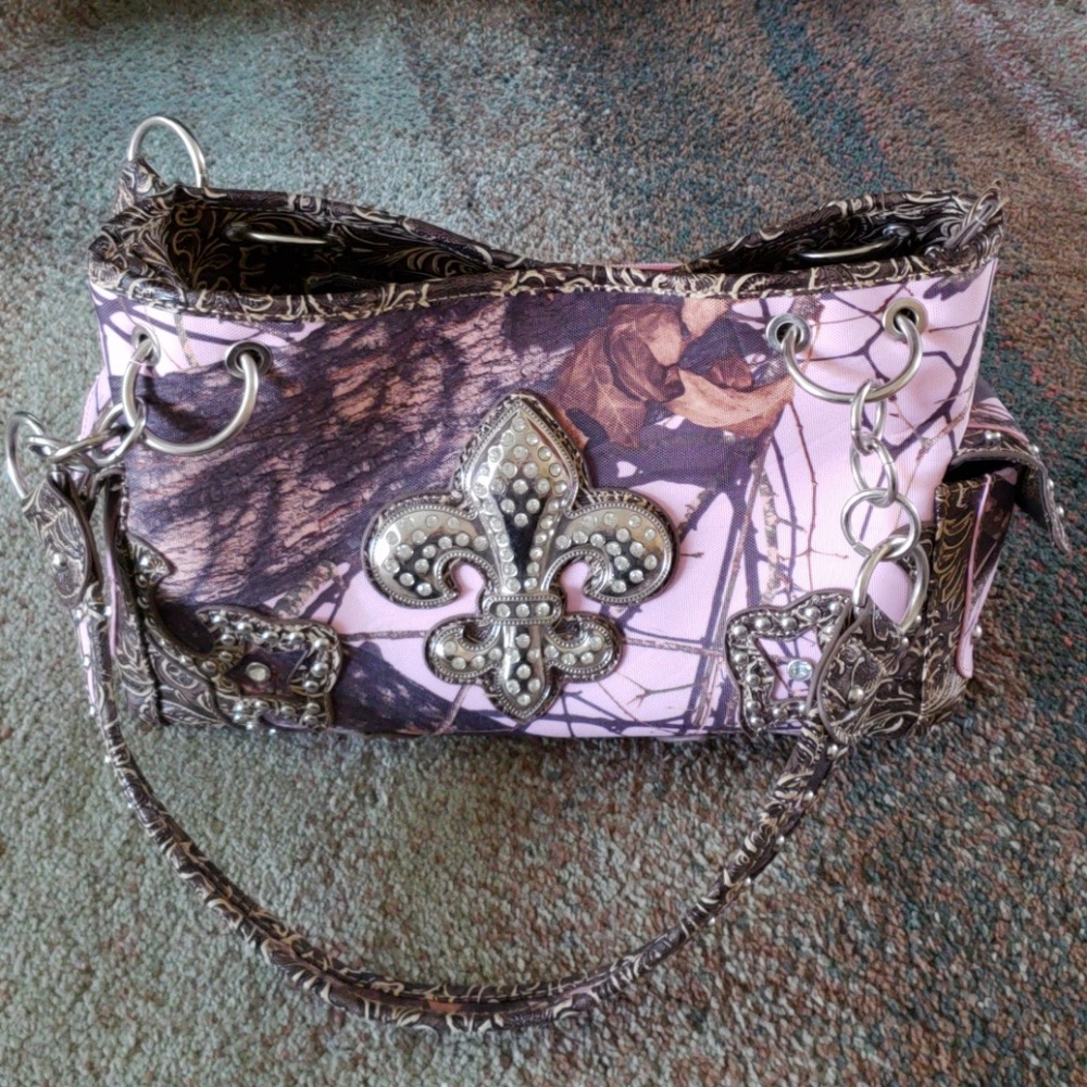 Mossy Oak purse